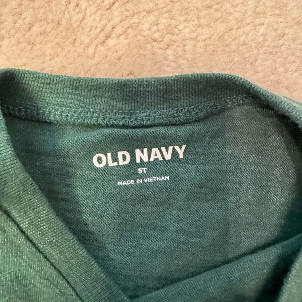 Boys Old Navy Shirt 5T